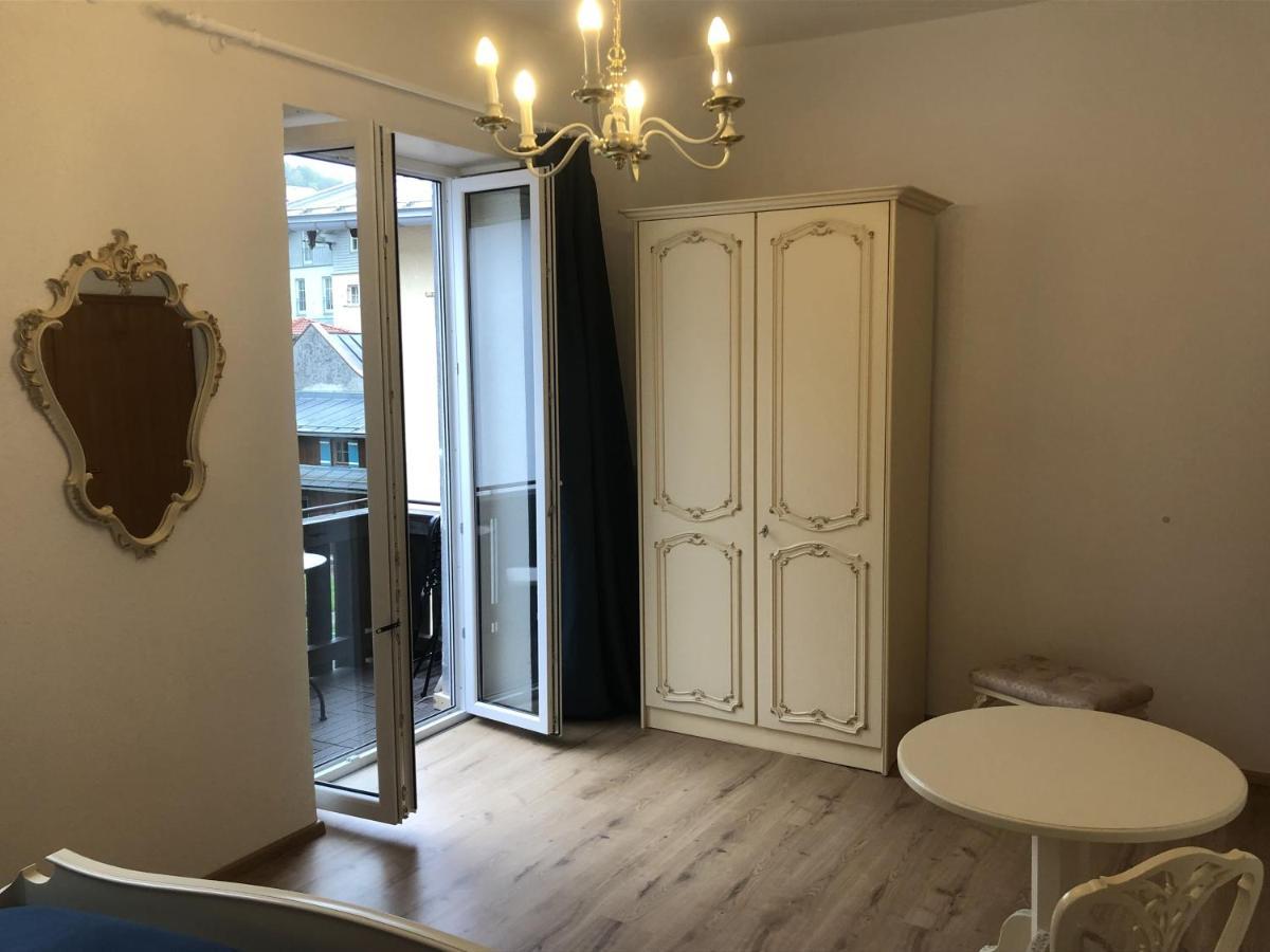 Pension Und Ferienwohnung Frech 马克特谢伦贝格 外观 照片