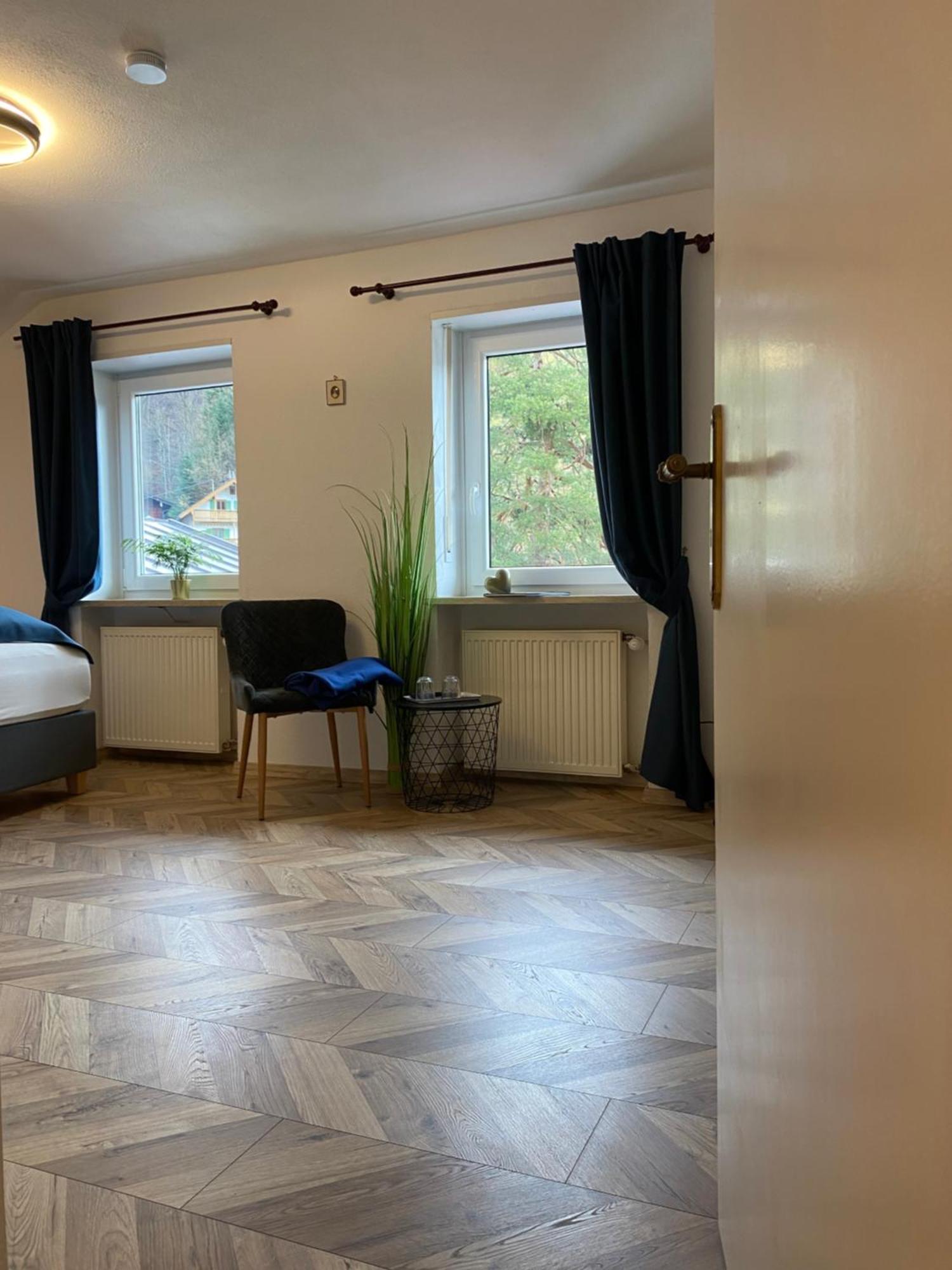 Pension Und Ferienwohnung Frech 马克特谢伦贝格 外观 照片