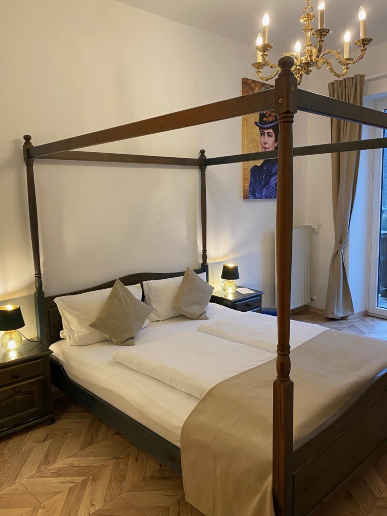 Pension Und Ferienwohnung Frech 马克特谢伦贝格 外观 照片